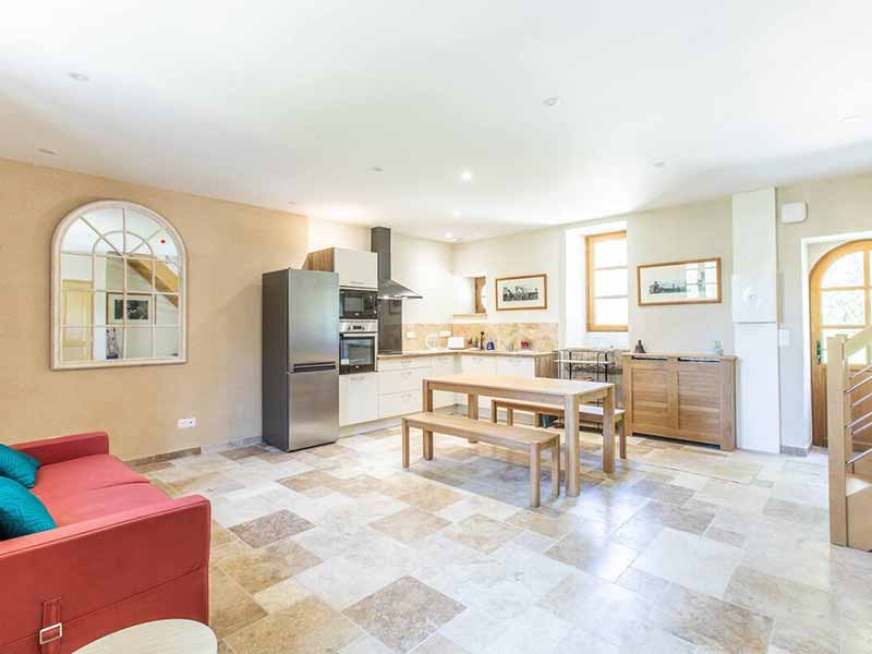 Gîte la conciergerie de 2 chambres jusqu'à 8 personnes